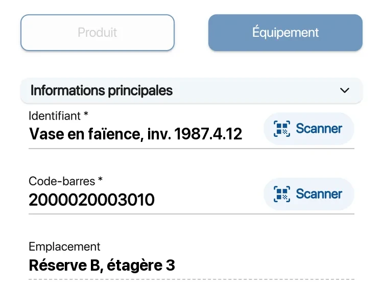 Fiche d'un bien dans l'application K inventory : vase en faïence, numéro d'inventaire 1987.4.12, code-barres et emplacement Réserve B, étagère 3